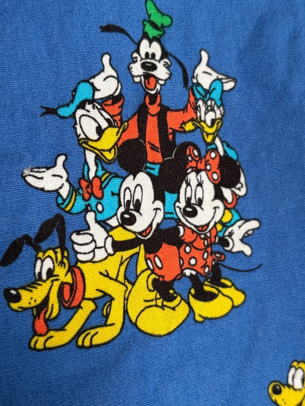 Disney Blue Short-Sleeve Button-Up Shirt with Mickey & Friends Print New - Picture 4 of 7